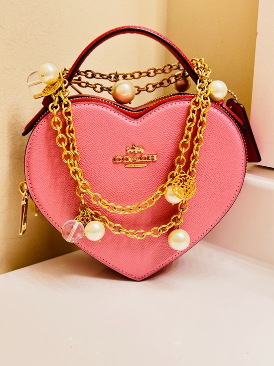 Coach Y2K Pearl and Charm Necklace - Picture 2 of 13